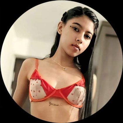 strawberrymia68 OnlyFans picture