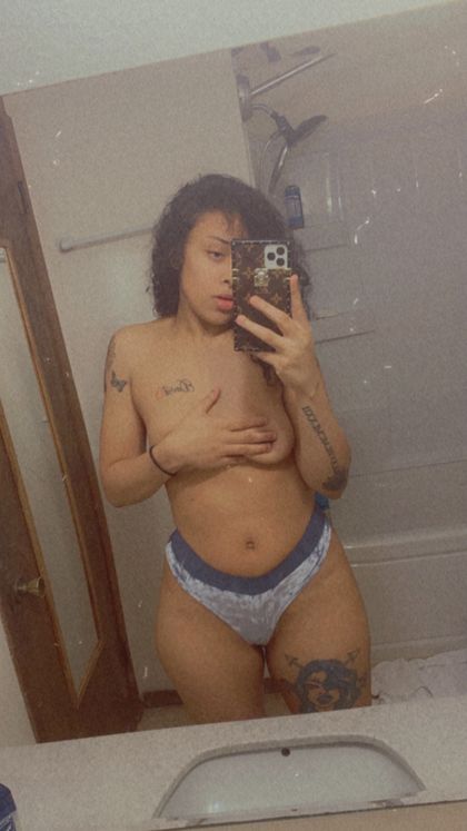 prettymixedthing OnlyFans picture