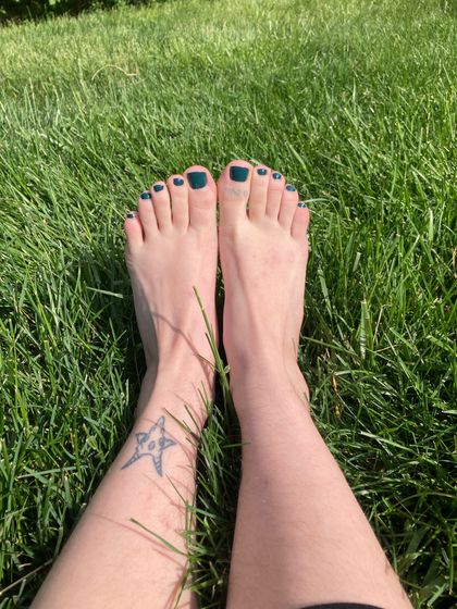 feetandweedandnature OnlyFans picture