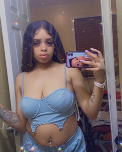 liyahliyah_32 OnlyFans picture