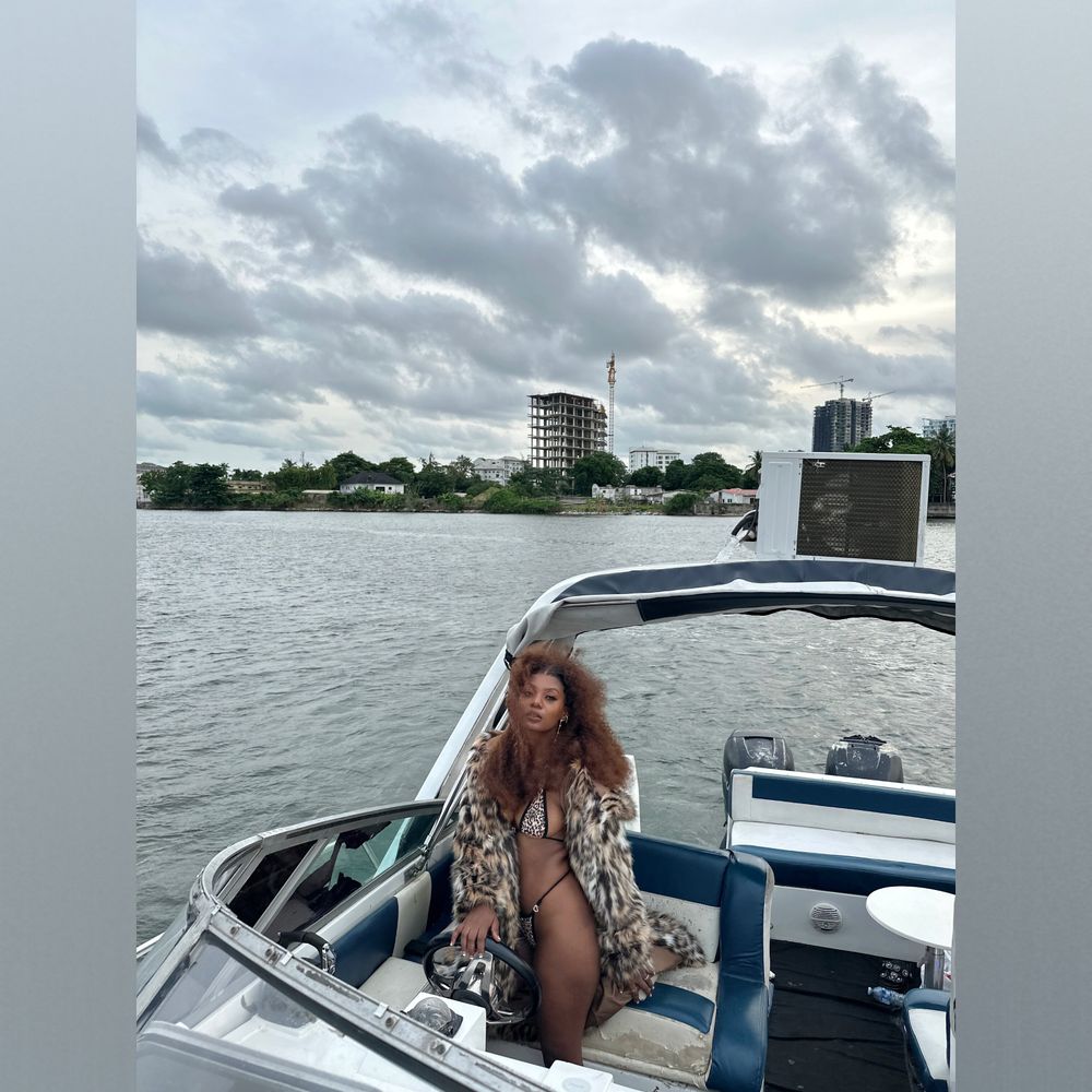 goldviv OnlyFans profile picture