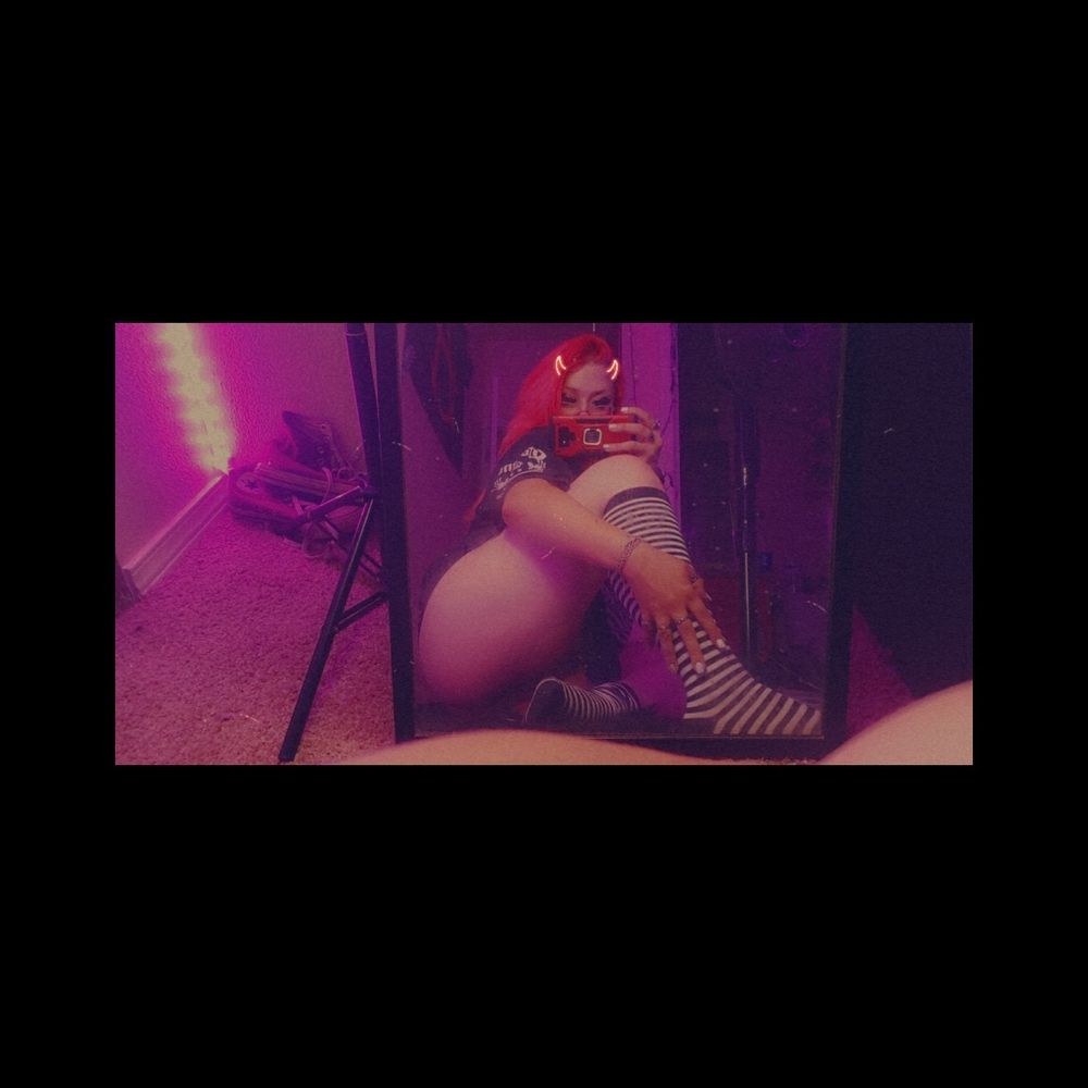violet_lizzard OnlyFans profile picture