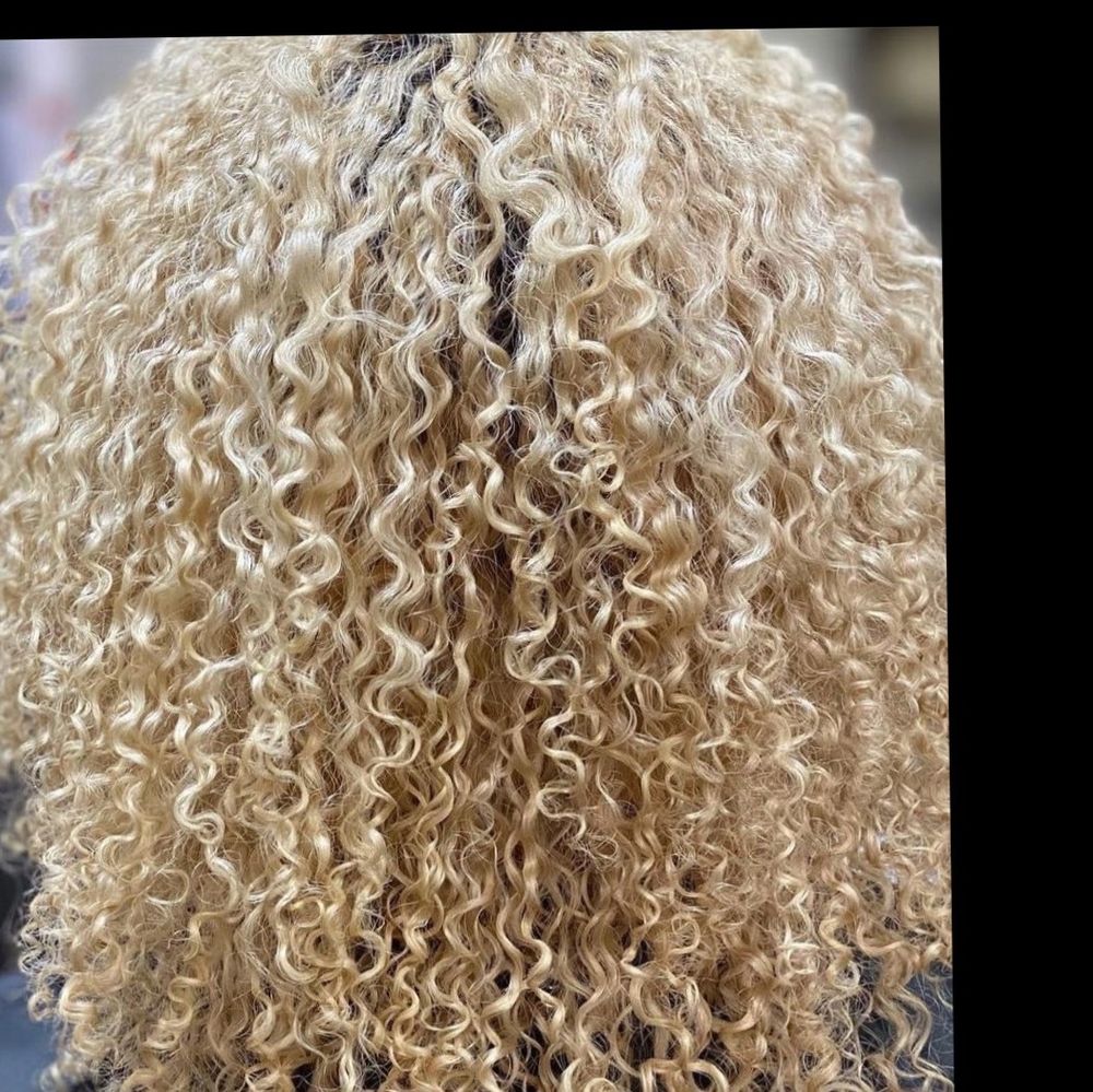 thesingingcurlytherapist OnlyFans profile picture