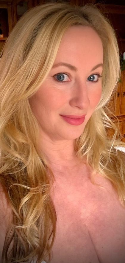 madeline_40 OnlyFans picture