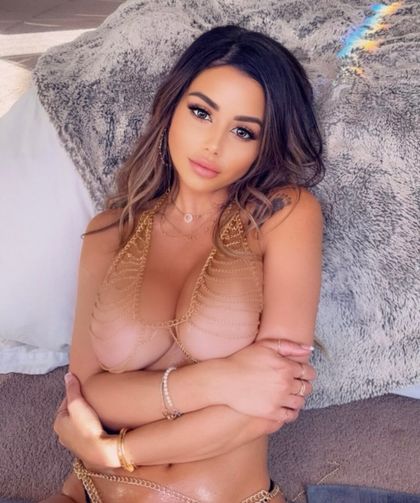 juliannee OnlyFans picture