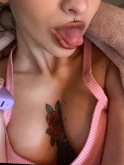 katienavpayme OnlyFans picture