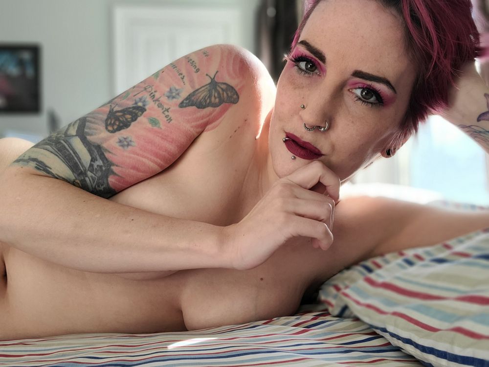pinkmonarchs OnlyFans profile picture