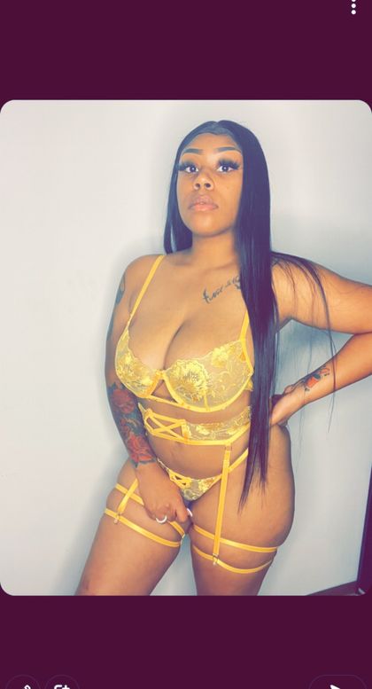 therealpoundcakee OnlyFans picture