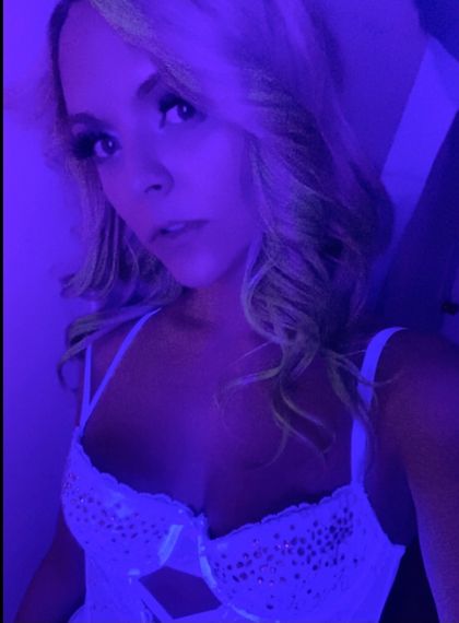 hitchcockblonde OnlyFans picture