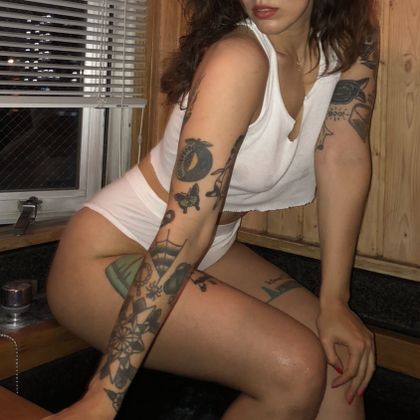 lucyflawless OnlyFans picture