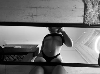 tattedtinybrat OnlyFans picture