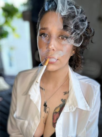 kittylynnsmokes2 OnlyFans picture