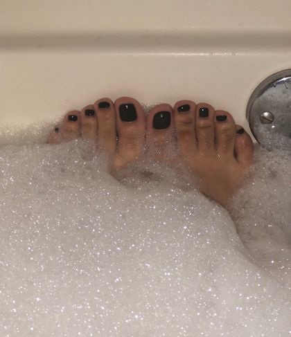 goldenfeet22 OnlyFans picture
