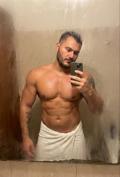 carlosyepesh OnlyFans picture