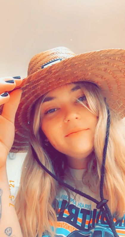em_claire OnlyFans picture