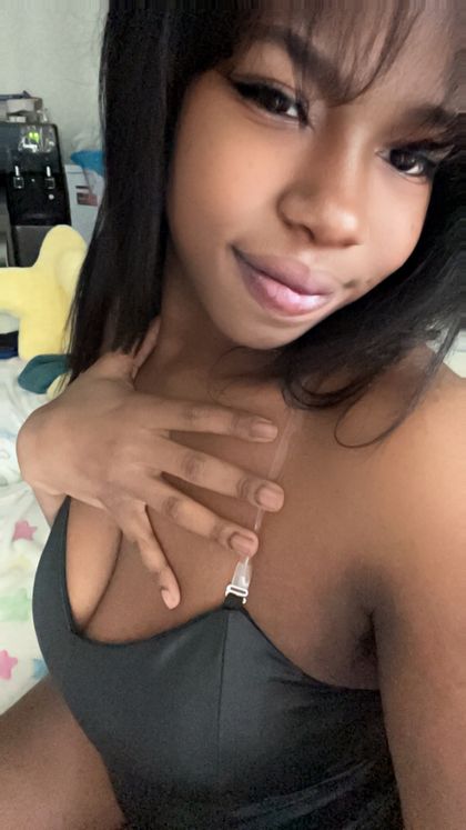 stayathomekennie OnlyFans picture