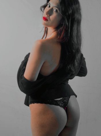 F ADRIANA BUITRÓN HOYOS
