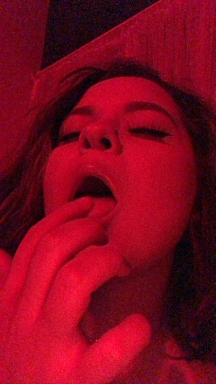 peaches-and-sweetcream OnlyFans picture