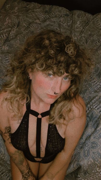 plentyofpenny OnlyFans picture