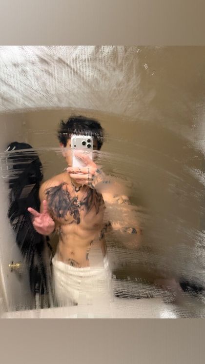 r1posterboy OnlyFans picture