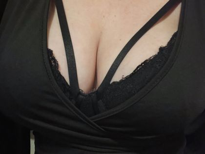 adore_olivia0224 OnlyFans picture