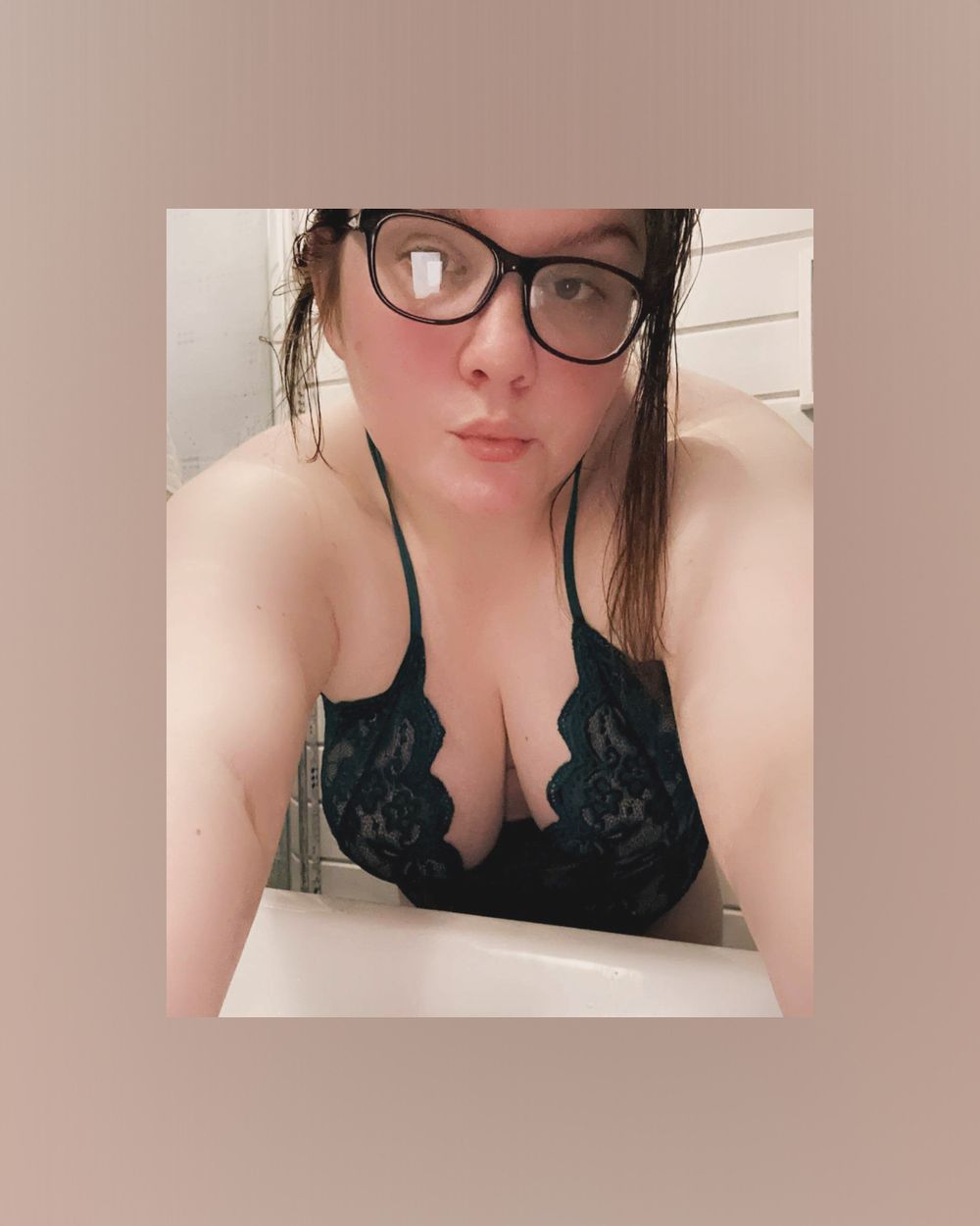 saratinyfreexox OnlyFans profile picture