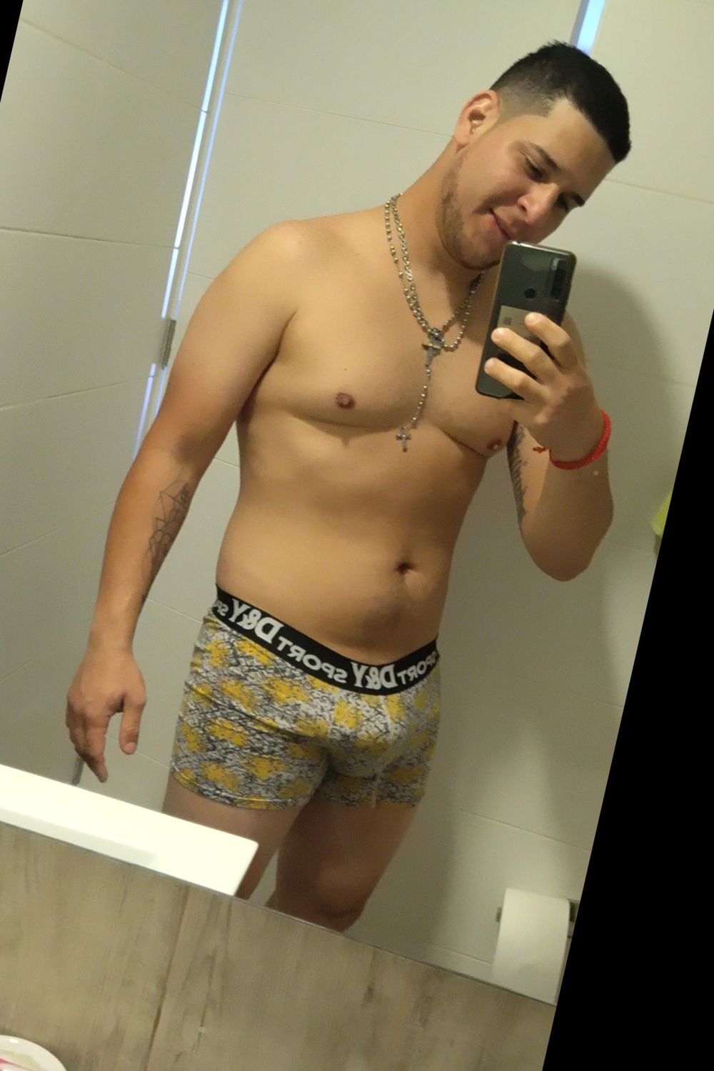 yyval OnlyFans profile picture
