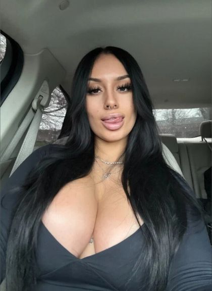 nikkyyxrosee OnlyFans picture