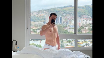 famoraez OnlyFans picture