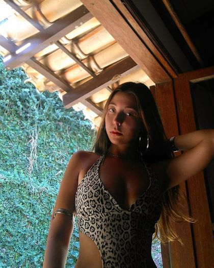 flora_br OnlyFans picture