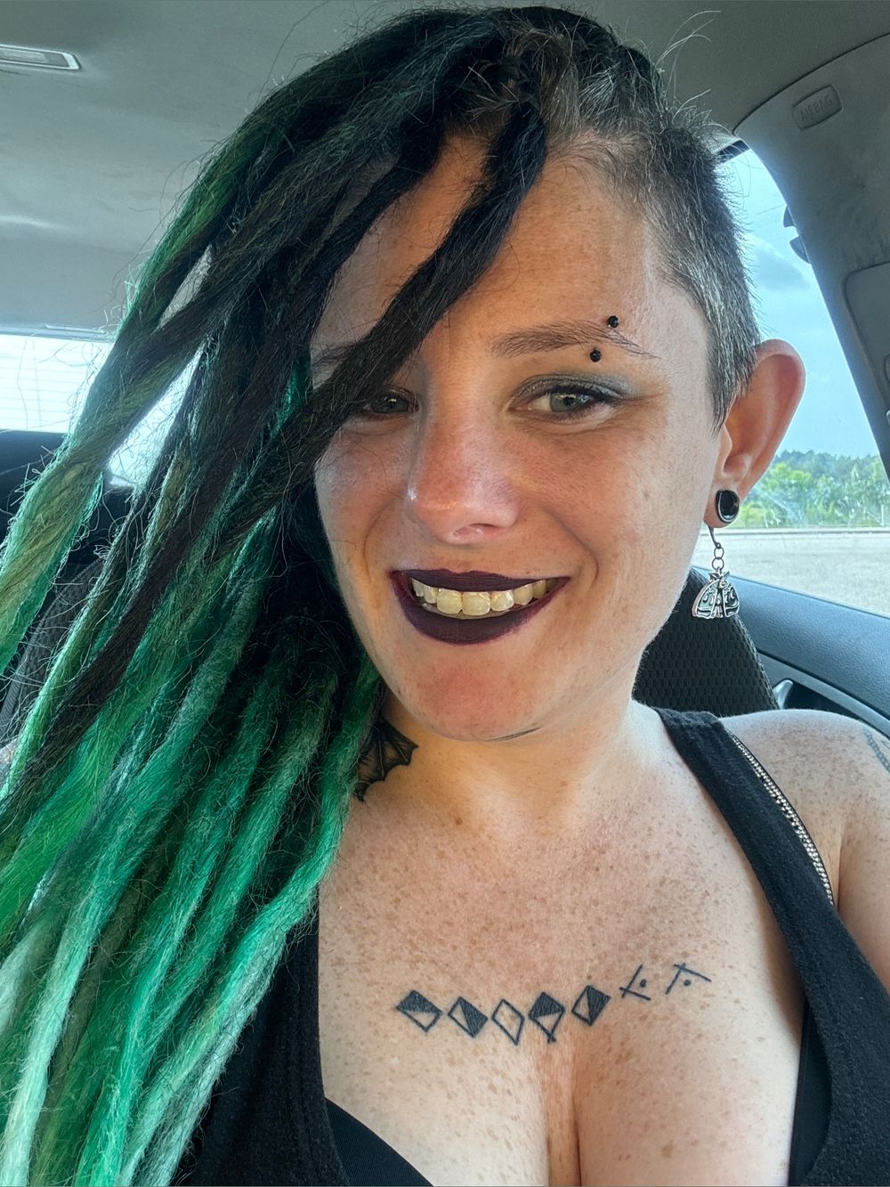 unfortunatelyalive OnlyFans profile picture