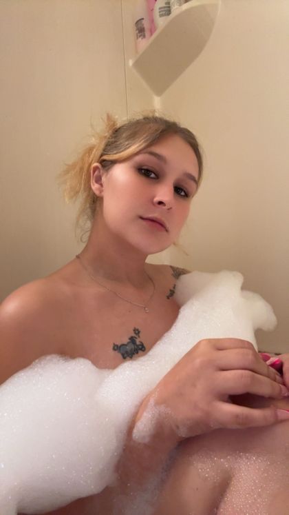 bratbarbie97 OnlyFans picture