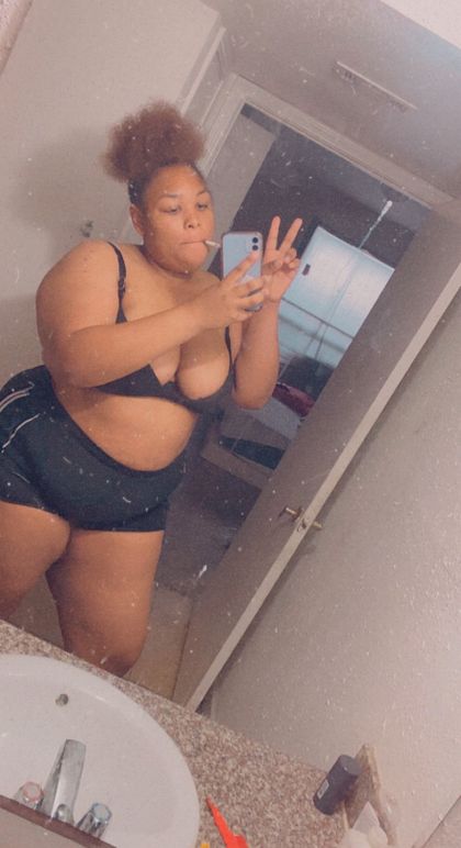 yellahhoney OnlyFans picture