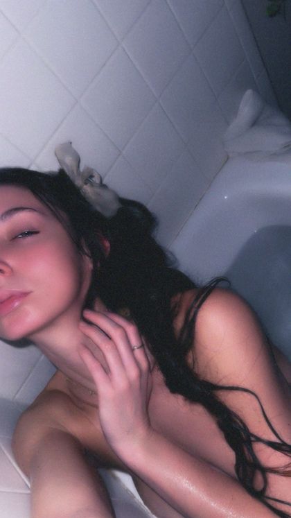 ayasayorukio OnlyFans picture