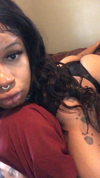 courtneyraww OnlyFans picture