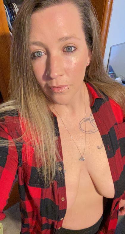 lnbtallcurvy381214 OnlyFans picture