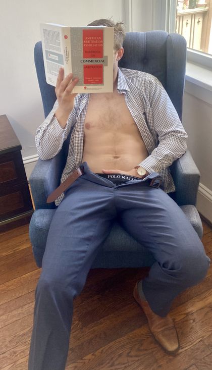 alustfullawyer OnlyFans picture