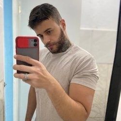 alijovich OnlyFans picture