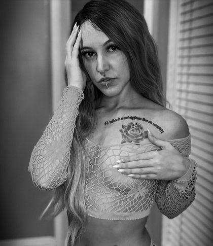 awalkinggparadoxx OnlyFans picture