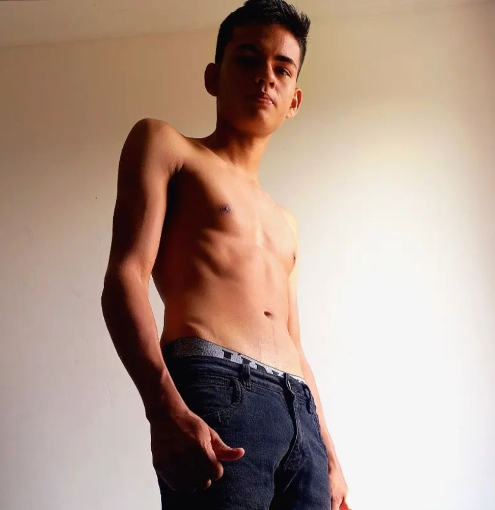 sebasleon01 OnlyFans profile picture