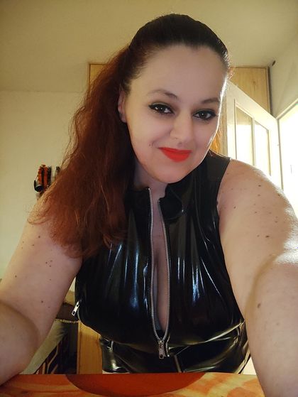 natashamoneta OnlyFans picture