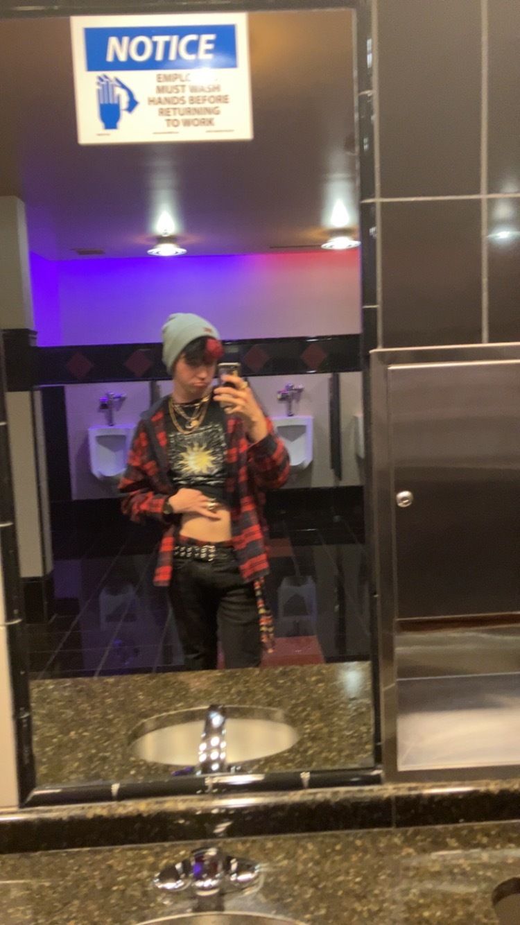 mikeyboy1221 OnlyFans profile picture