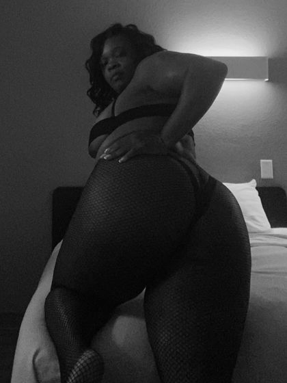 deemonee OnlyFans picture