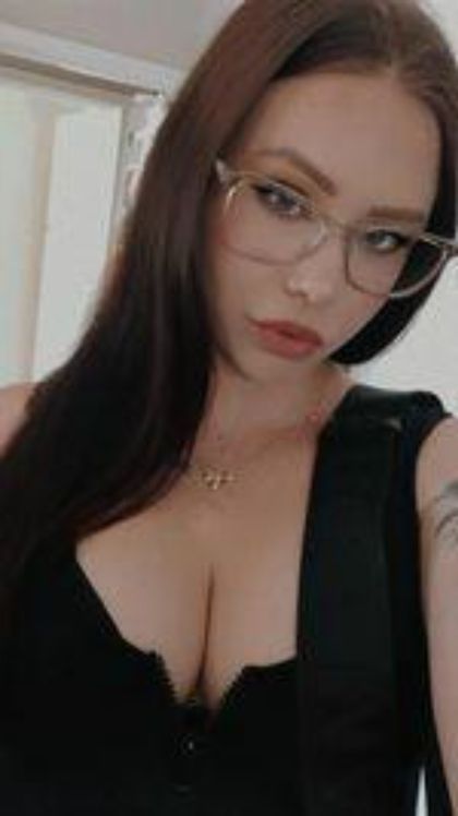 naughtynikki_8 OnlyFans picture
