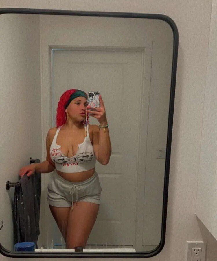 peachypeachesz OnlyFans profile picture