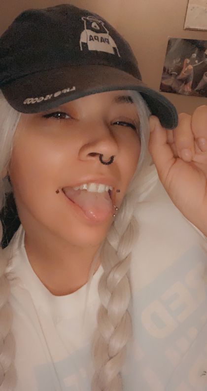 kirakiti1904 OnlyFans picture