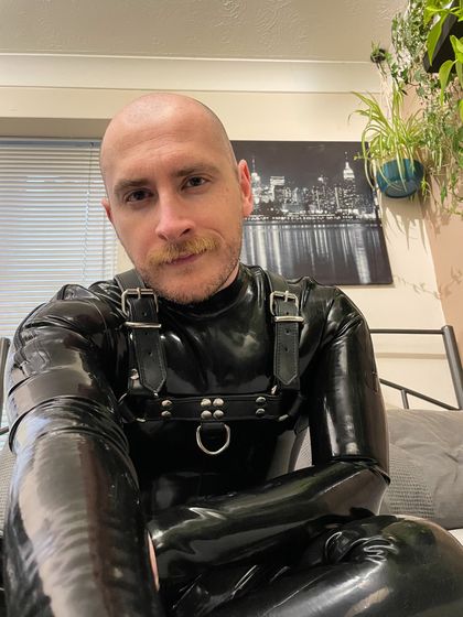 rubberneo OnlyFans picture