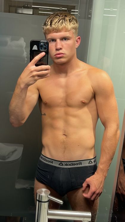 russ3lljoe OnlyFans picture