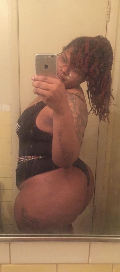 shartheone OnlyFans picture