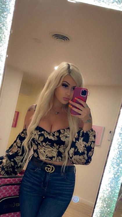 ukrainianbarbiee OnlyFans picture